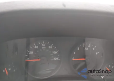 2013 Jeep Compass Latitude z USA, uszkodzony, nr VIN 1C4NJDEB2DD209145